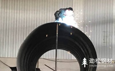 鋼護(hù)筒生產(chǎn)設(shè)備